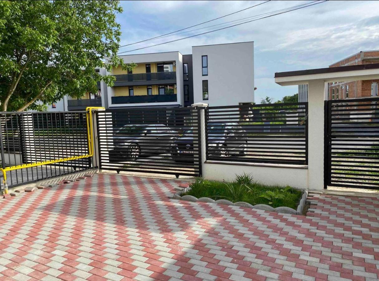 Cozy Apartament With 2Rooms Timisoara Exterior photo